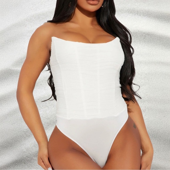 Fashion Nova Tops - FashionNova White Corset Bodysuit Size M NWOT
